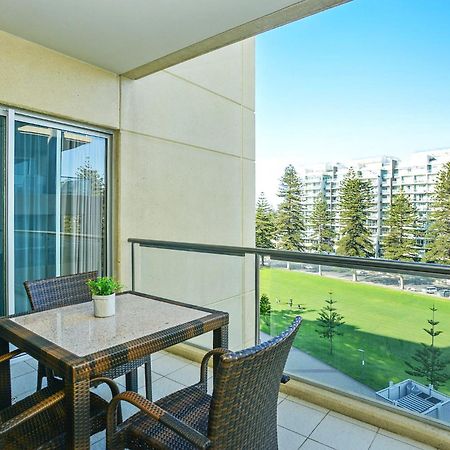 Pier Apartment - Glenelg Views - No 506 Adelaide Luaran gambar